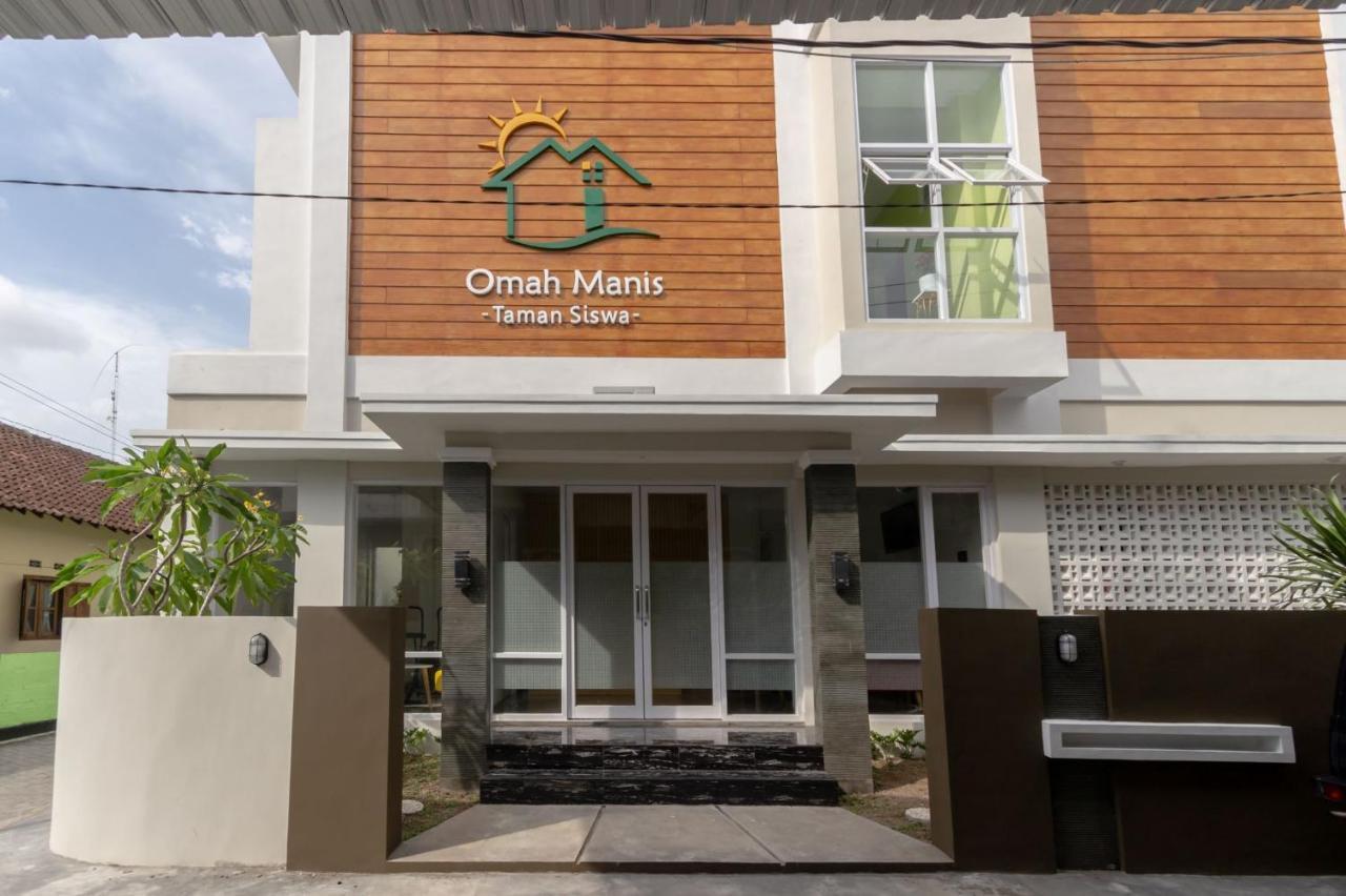 Omah Manis Hostel Джокякарта Екстериор снимка